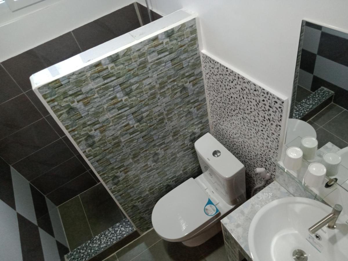 Bboutique Hotel Lapu-Lapu City Exterior photo
